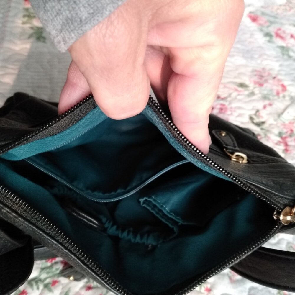 Black leather stone mountain bag - Picture 9 of 16